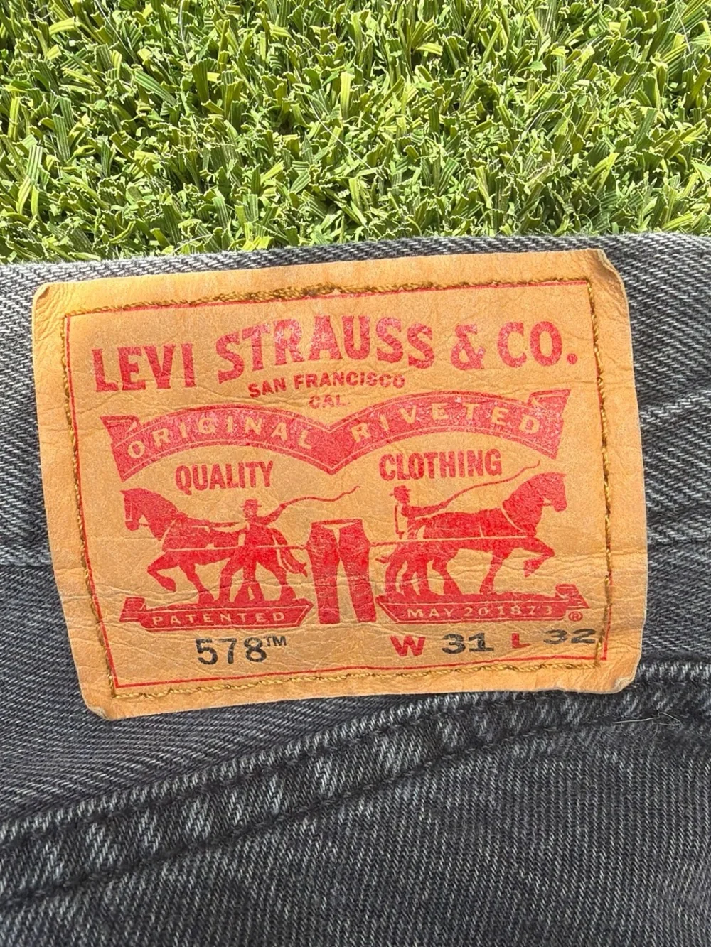Levis relaxed wide